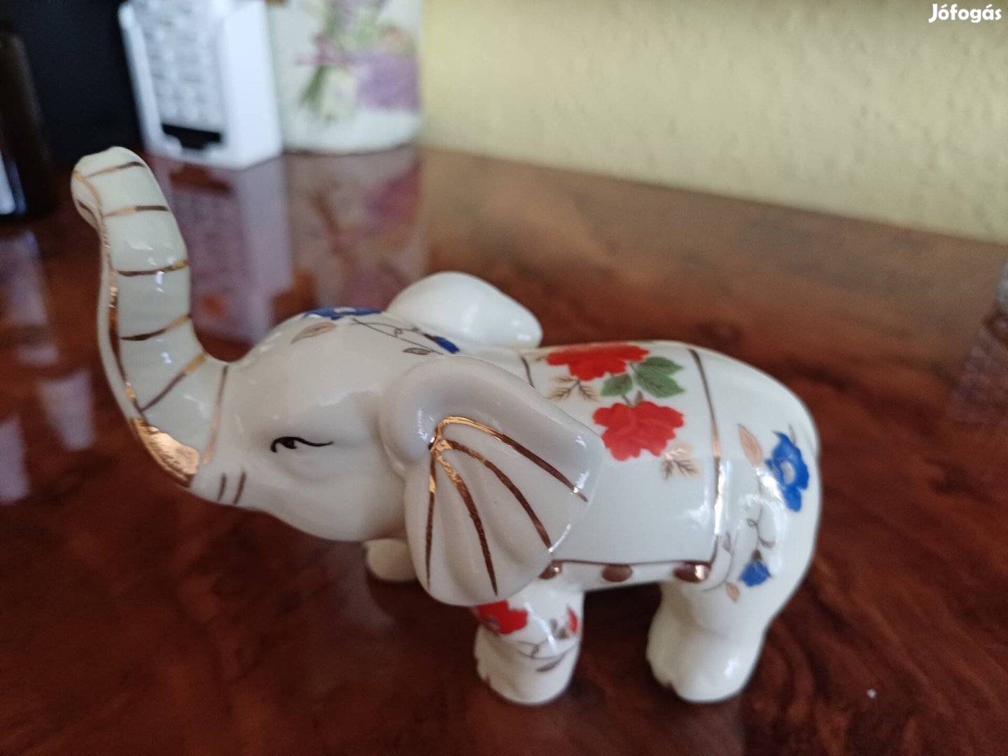Elefánt porcelán dísz,újszerű, hibátlan állapotban 
