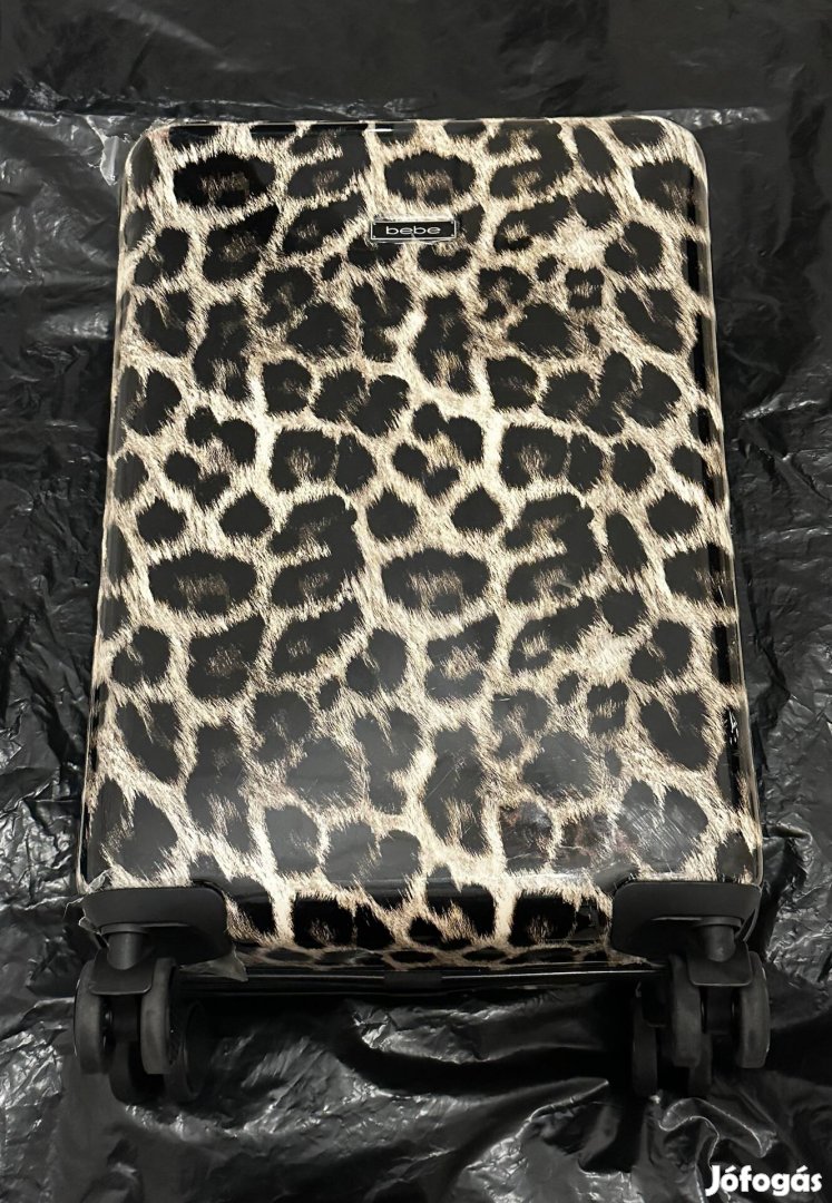 Elegáns Bebe leopárd mintás bőrönd