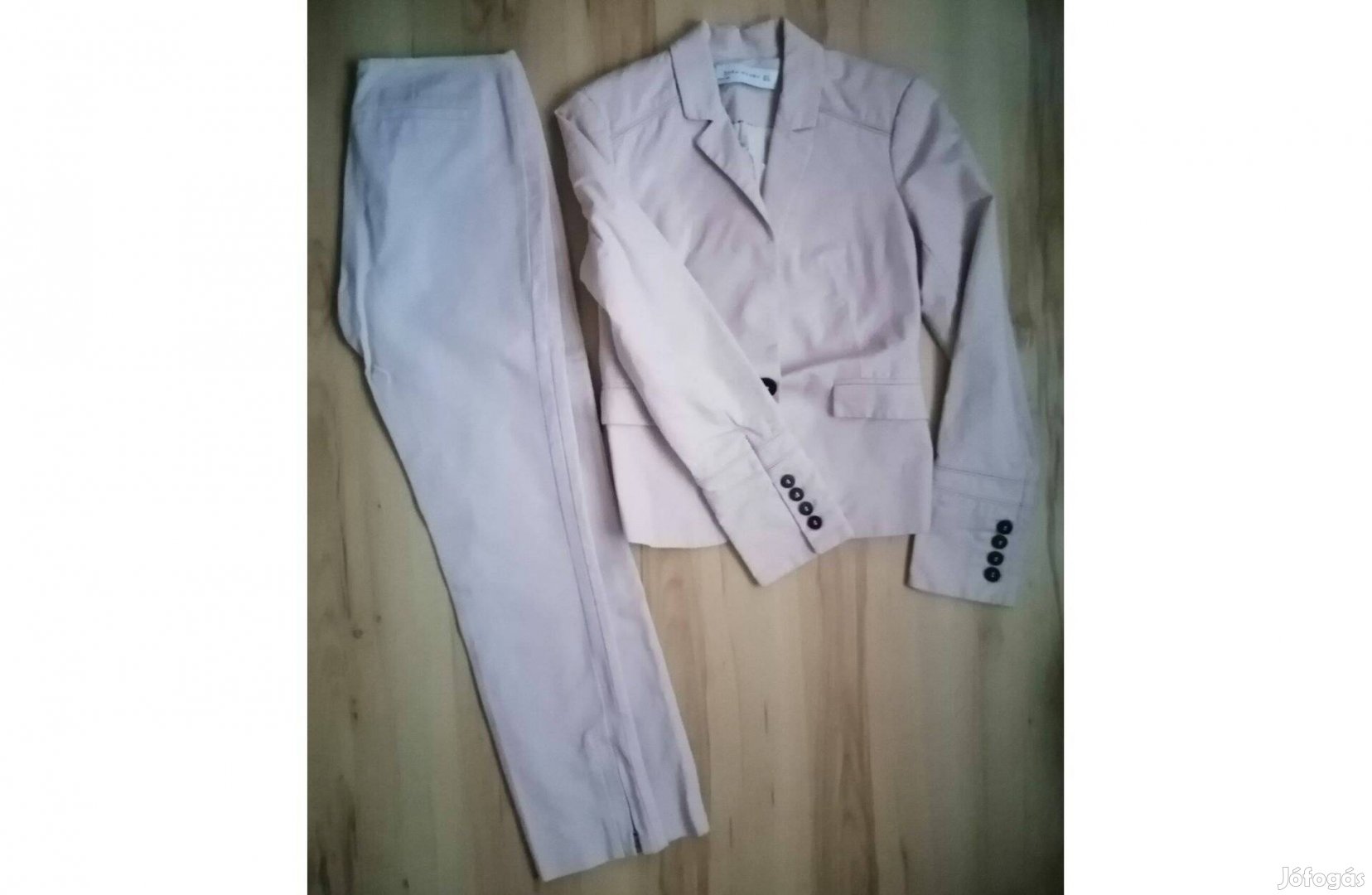Elegáns Zara halvány rószaszín/púder színű női nadrágkosztüm S méret