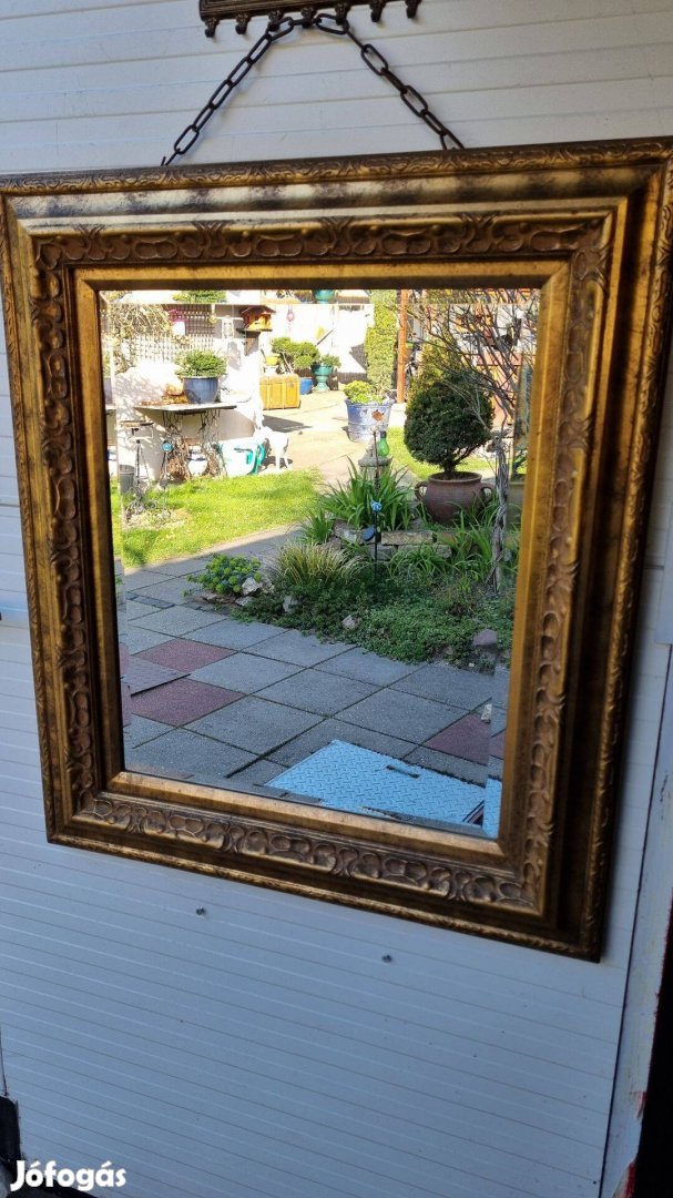 Elegáns arany csiszolt üveggel fali tükör 82×73cm