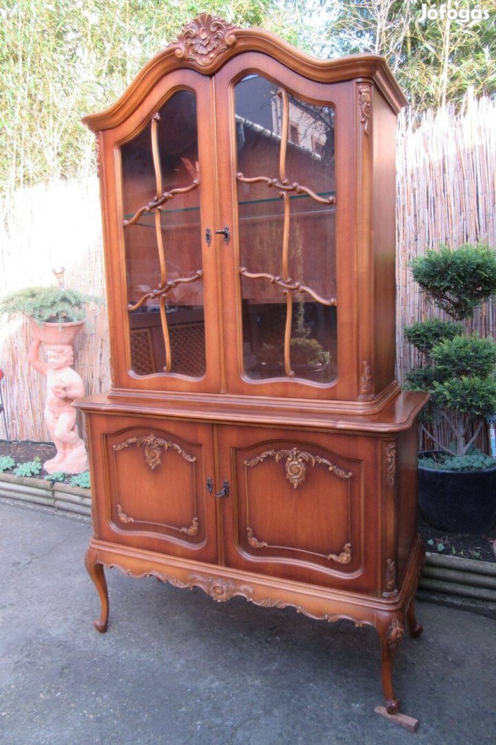 Elegáns chippendale vitrin - komód 195 cm magas