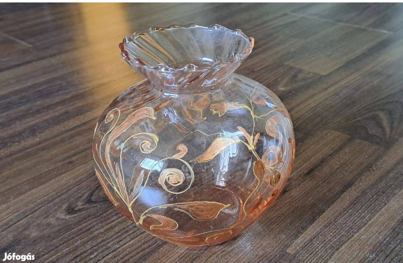 Elegáns és kézzel festett üveg váza