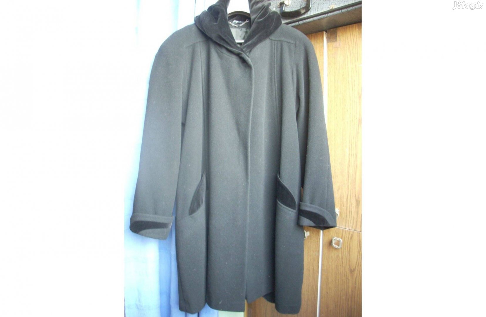 Elegáns fekete gyapjú kabát Xxxl