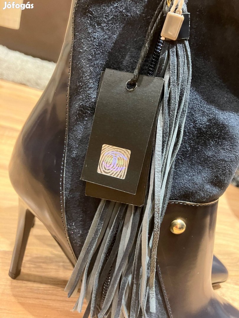 Elegáns női bokacsizma