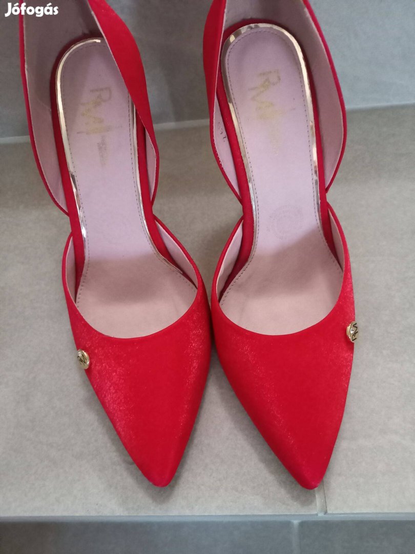 Elegáns piros cipő 39,5 -40 es méret