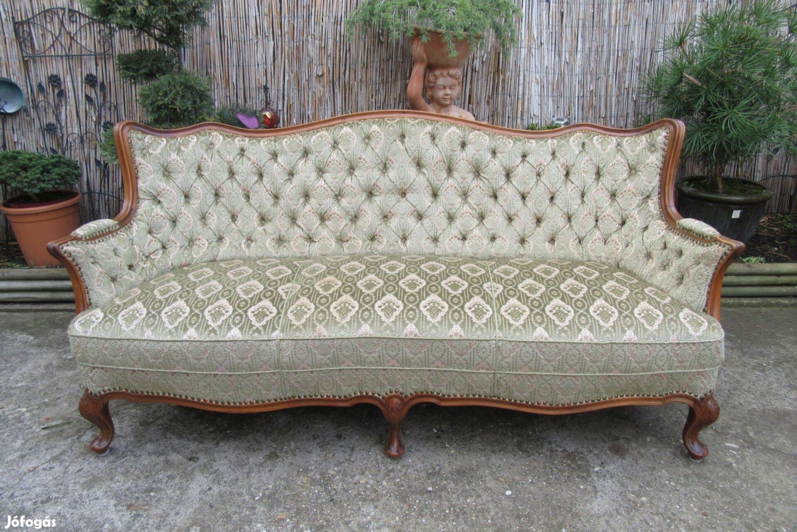 Elegáns régi neobarokk-chippendale kanapé
