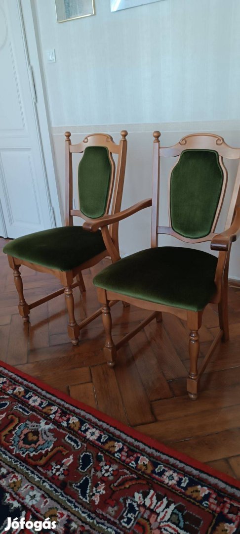 Elegáns szalon székek klasszikus stílusban