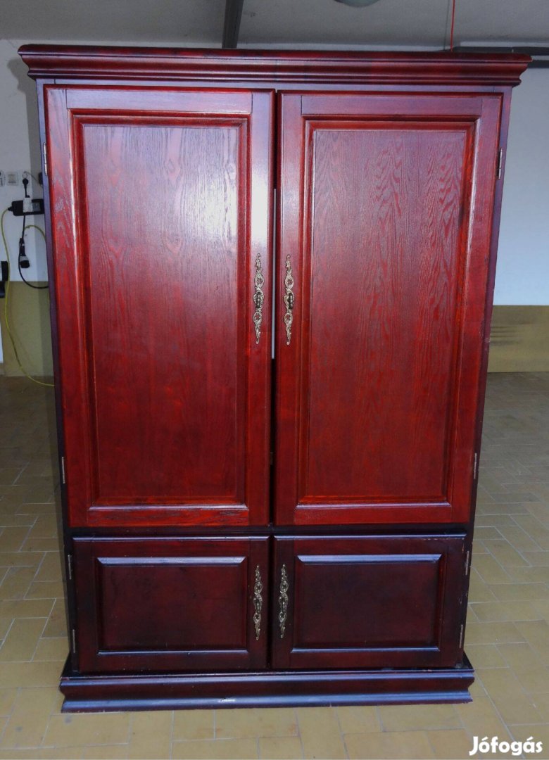 Elegáns tárolószekrény