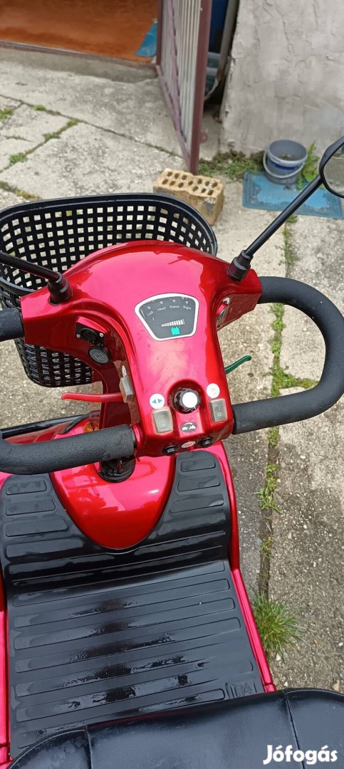 Elektra 7000 elektromos moped