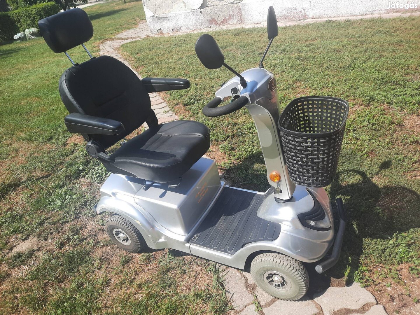 Elektra 7000 elektromos moped