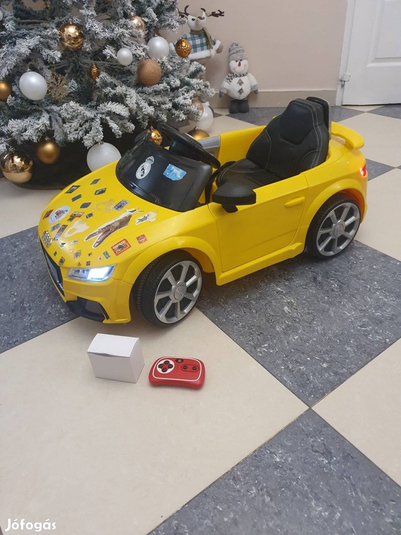 Elektromos Audi TT gyerekeknek