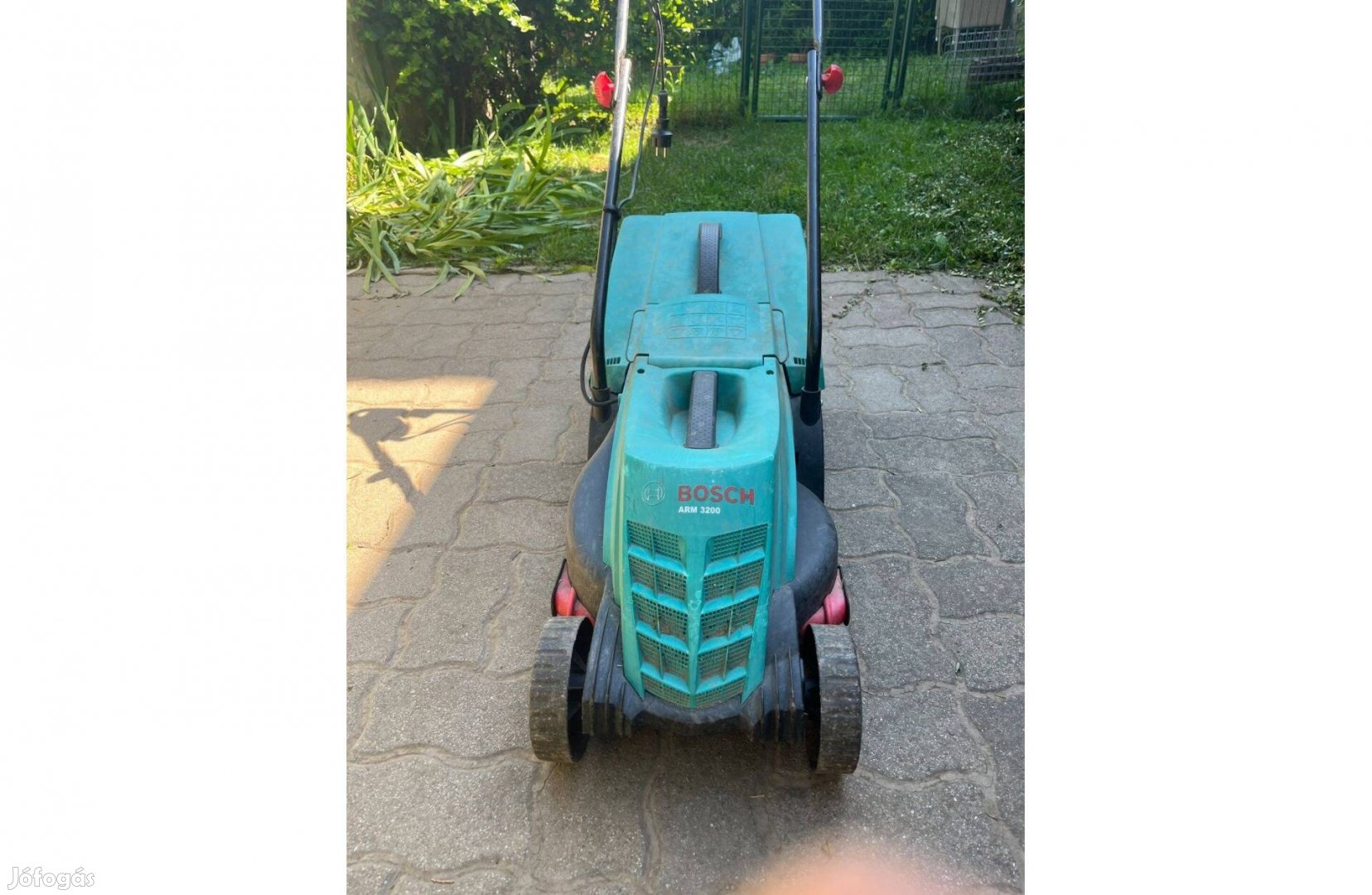 Elektromos Bosch fűnyíró eladó