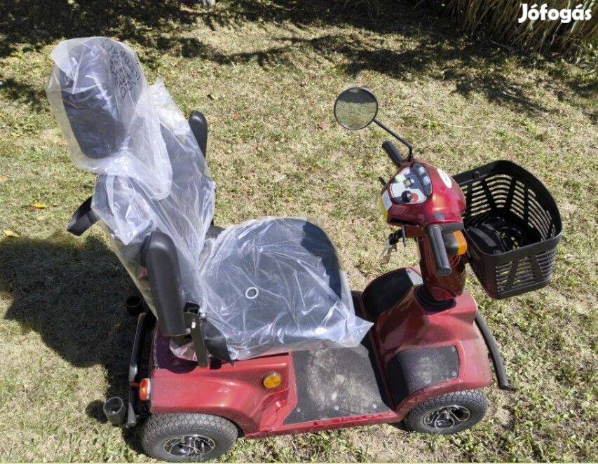 Elektromos EL-GO/M HS-580 tipusú négy kerekű moped Tarján