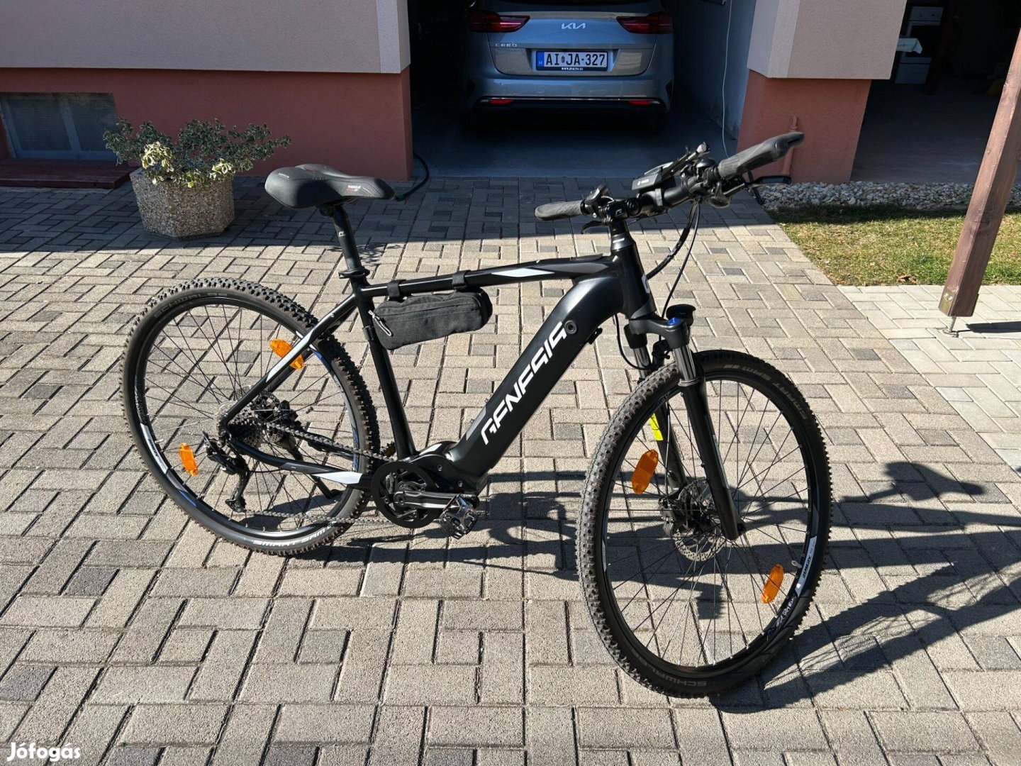Elektromos Kerékpár E-Cross
