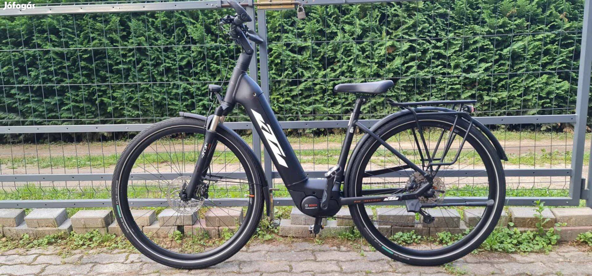 Elektromos Kerékpár Ebike Ktm Macina Trekking/Mint az Új/Csak 567-Km