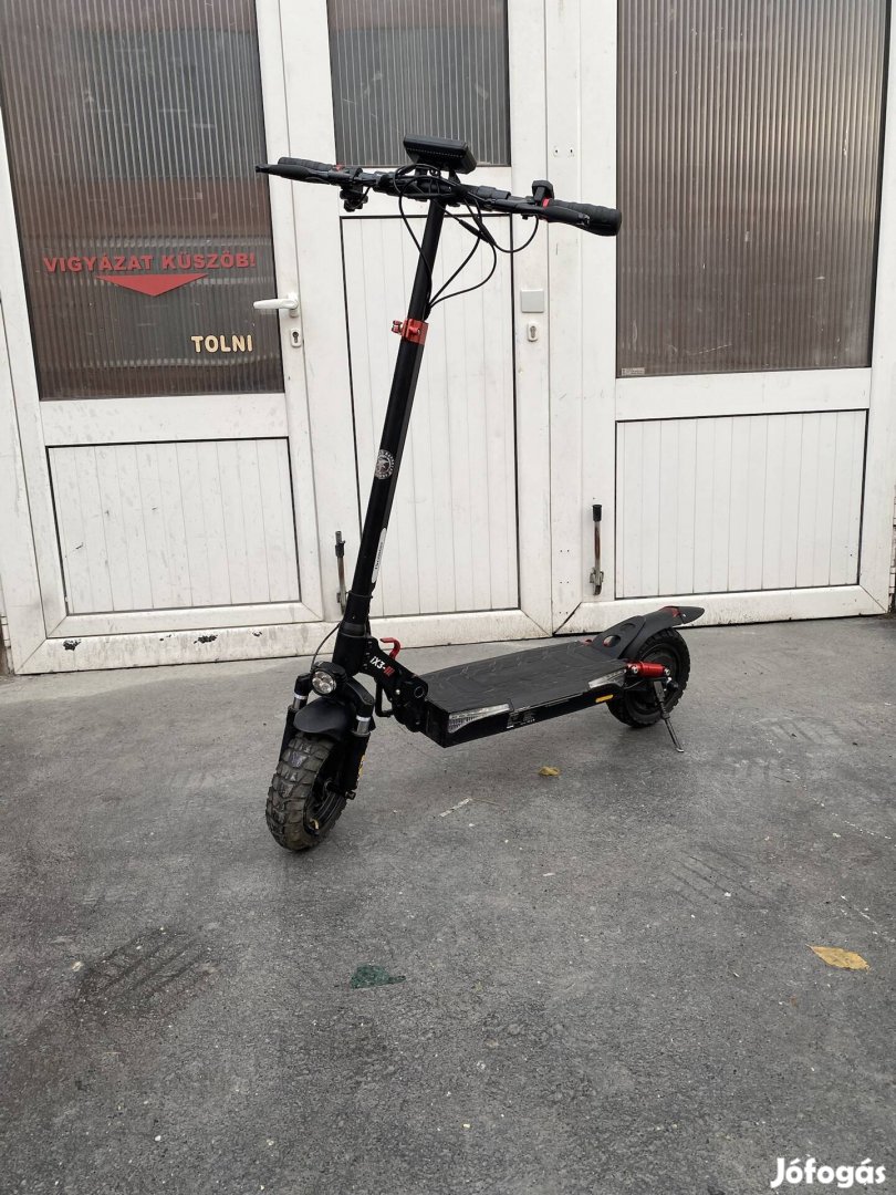 Elektromos Roller