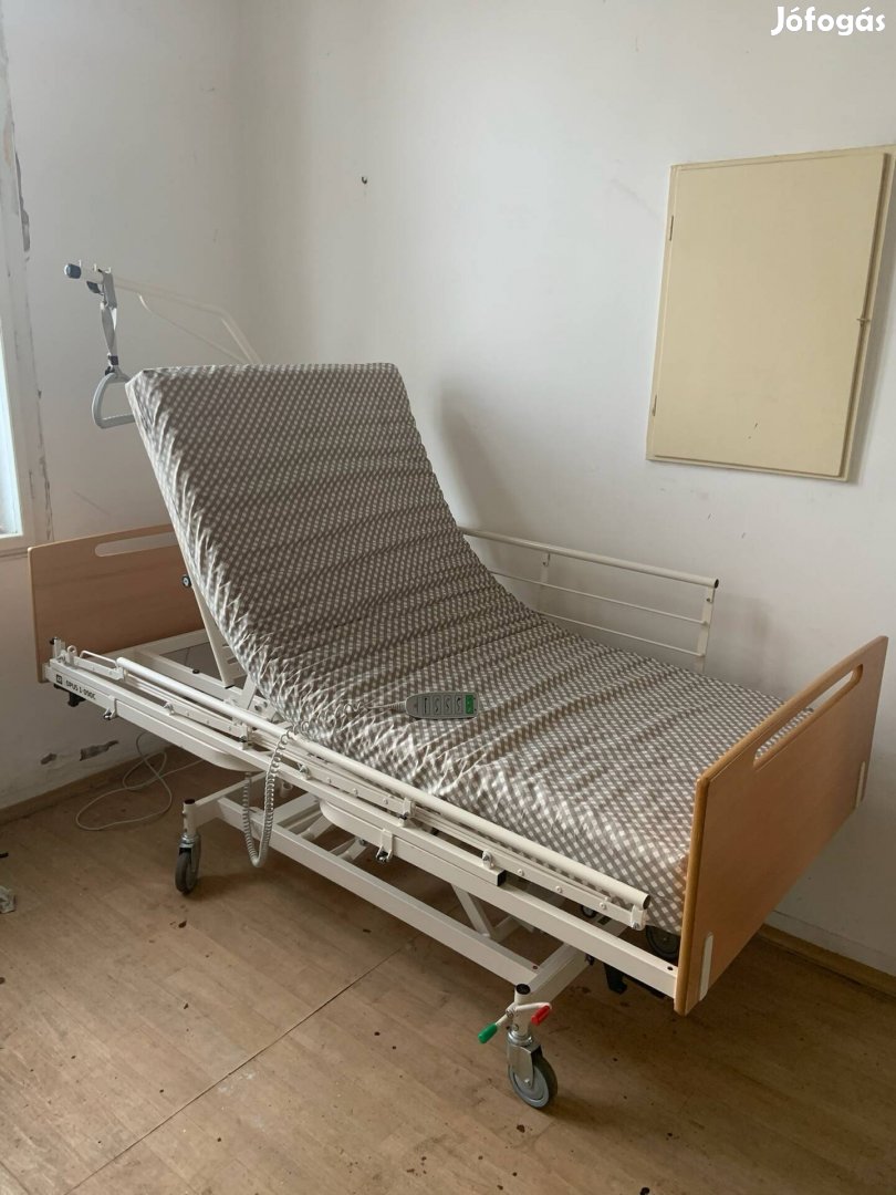 Elektromos ápolási ágy matraccal