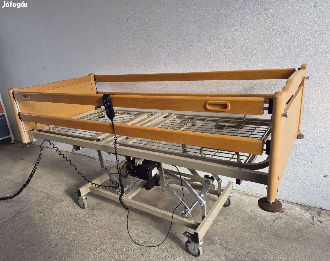 Elektromos betegágy - 3 funkciós - Kód 18