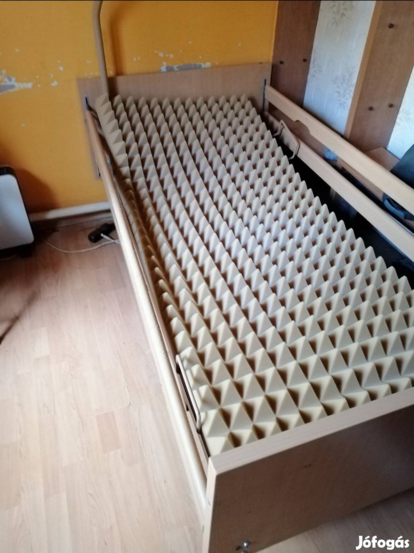 Elektromos betegápolási ágy