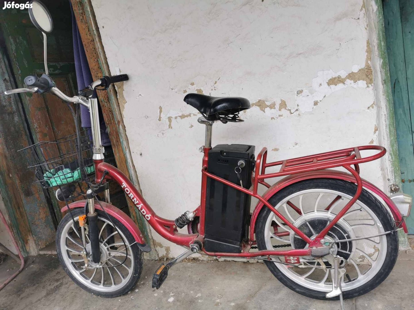 Elektromos bicikli Tornádó