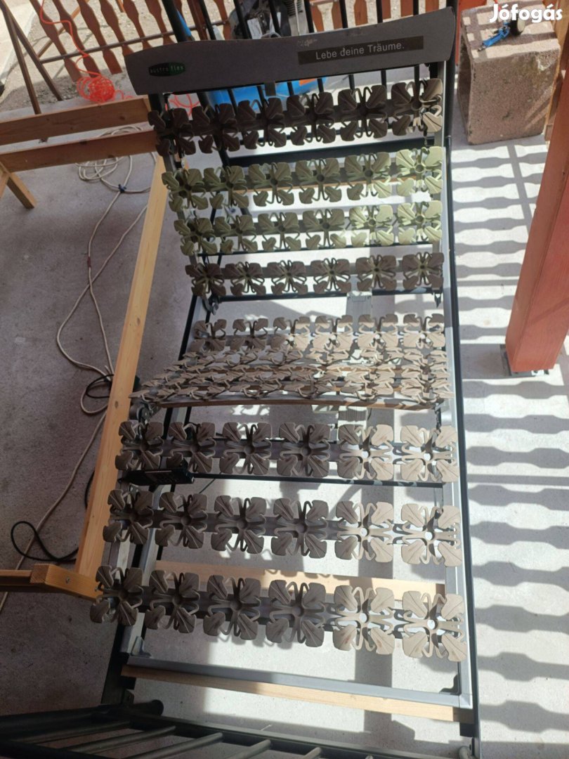 Elektromos fém ágy, ágyráccsal, matraccal együtt