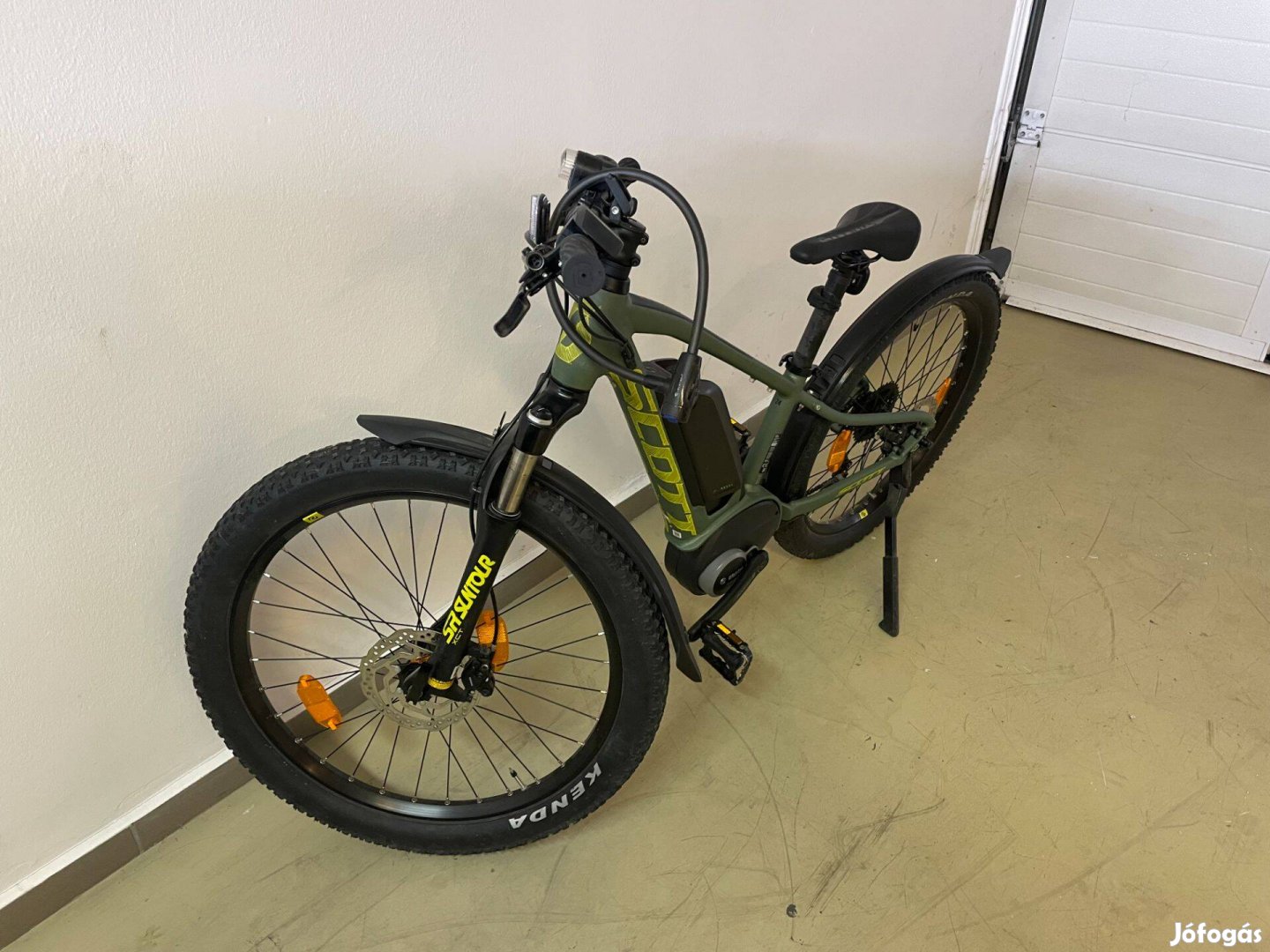 Elektromos gyermek kerékpár Scott 24