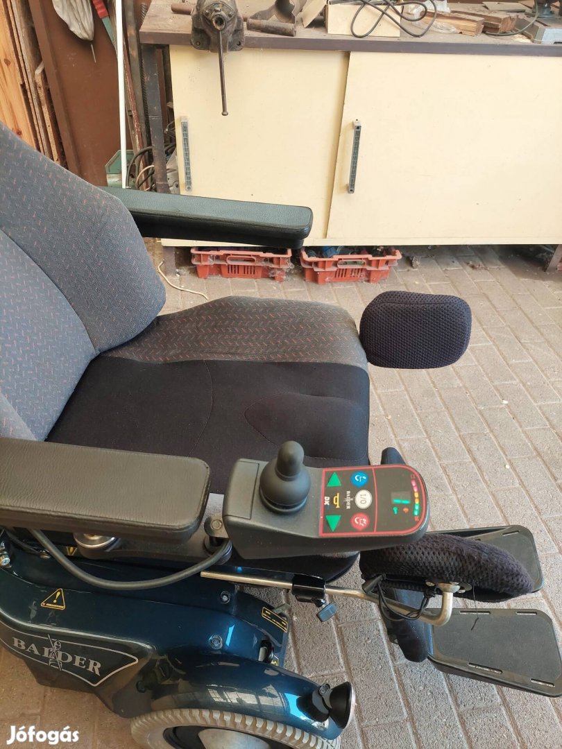 Elektromos kerekesszék. 