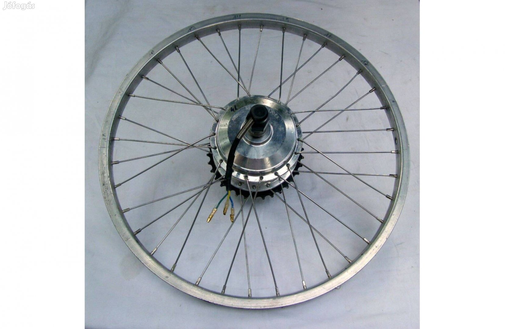 Elektromos kerékpár 20 colos kerék