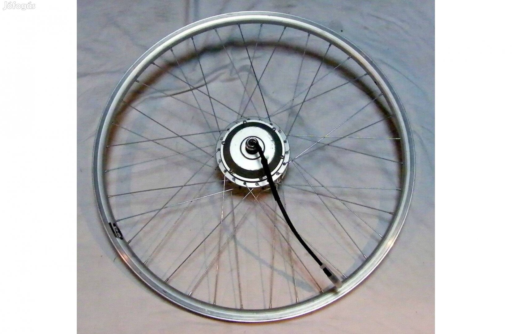 Elektromos kerékpár 28 colos kerék