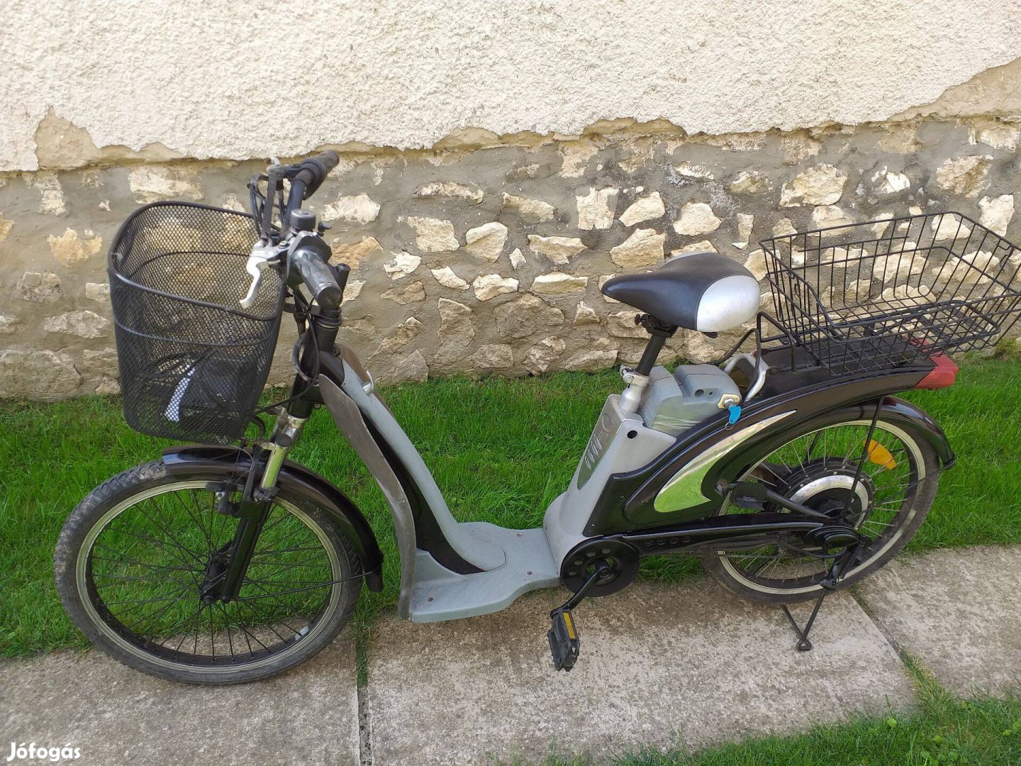 Elektromos kerékpár 36V 300W új aksival eladó