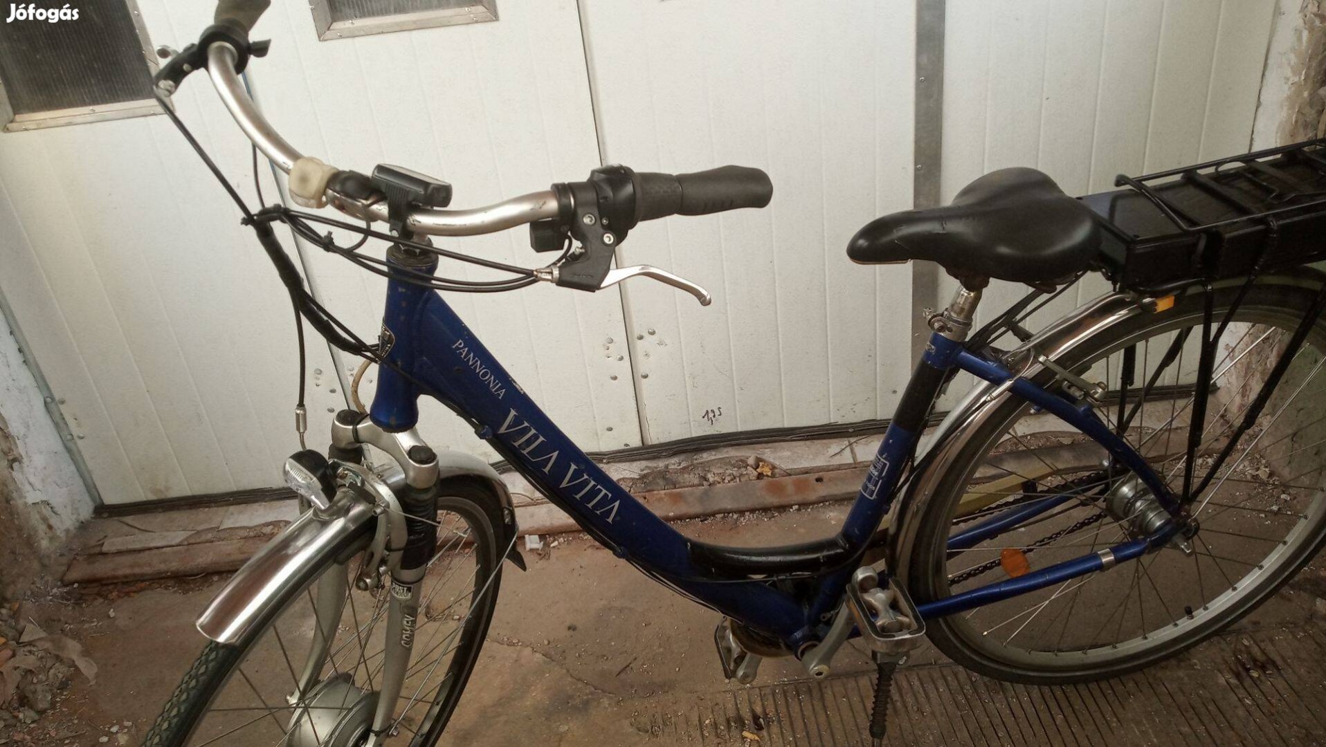 Elektromos kerékpár 36v 250w 28" szép állapotbban uj litium akumlátora