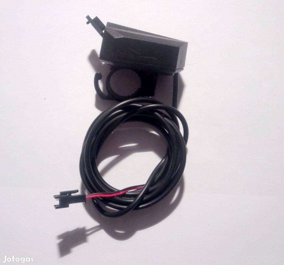 Elektromos kerékpár USB csatlakozó