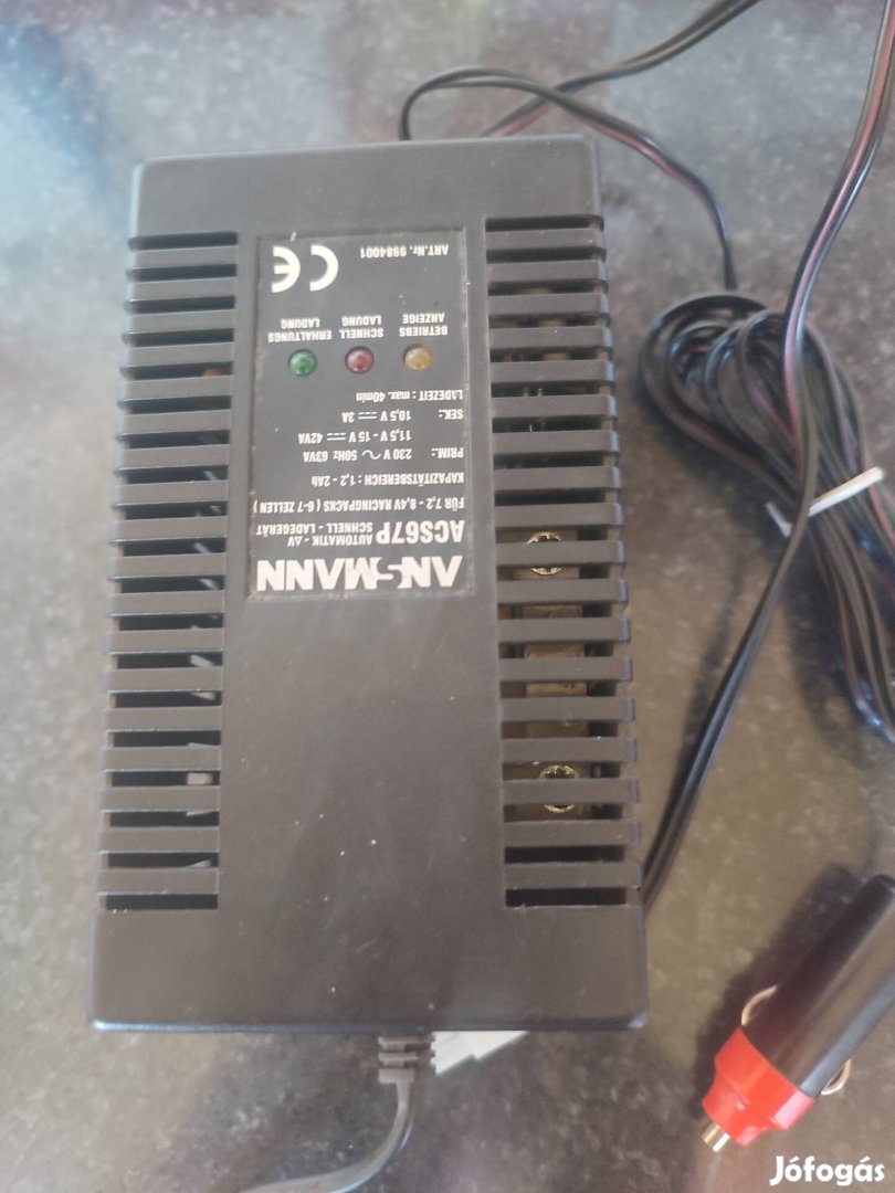 Elektromos kerékpár, roller töltő