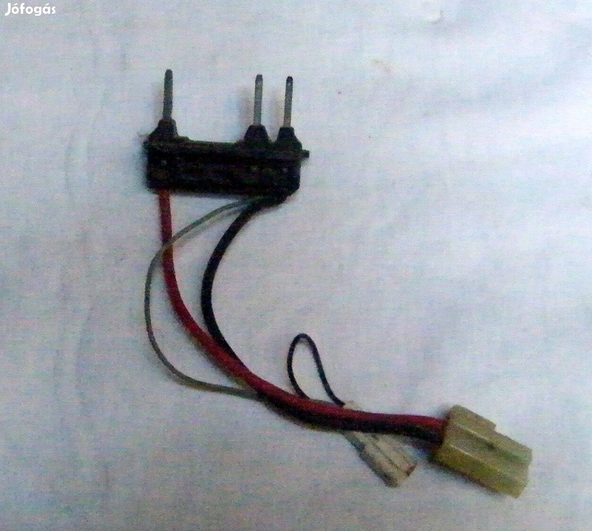 Elektromos kerékpár akkumulátor csatlakozó