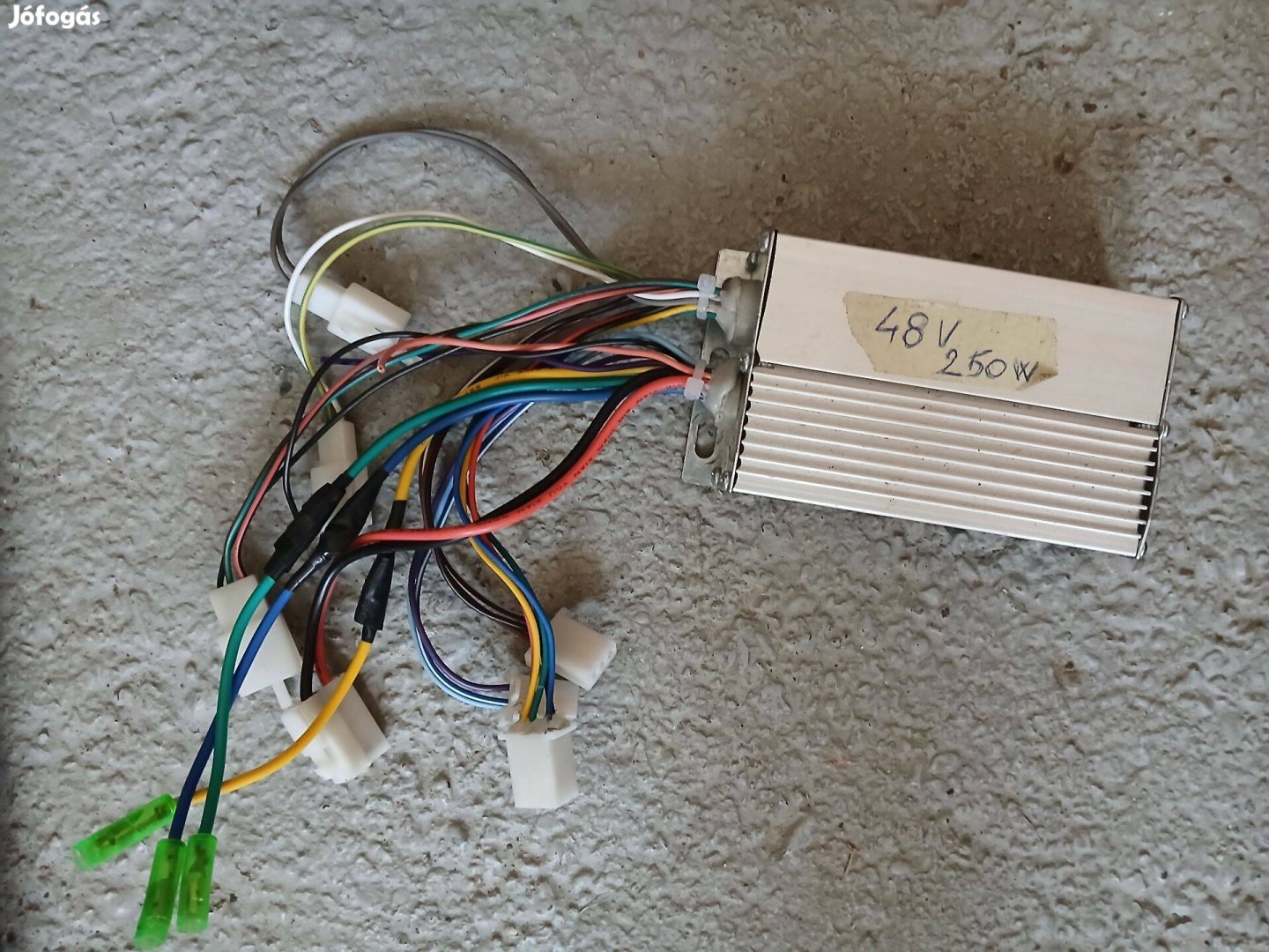 Elektromos kerékpár robogó vezérlő 48V 250W eladó