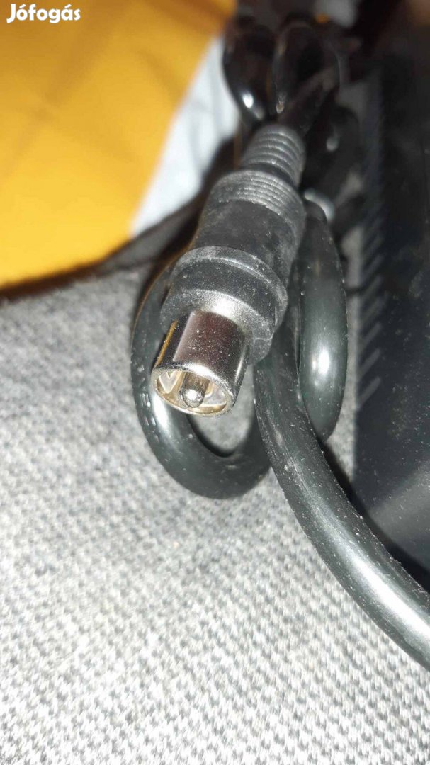Elektromos kerékpár töltő