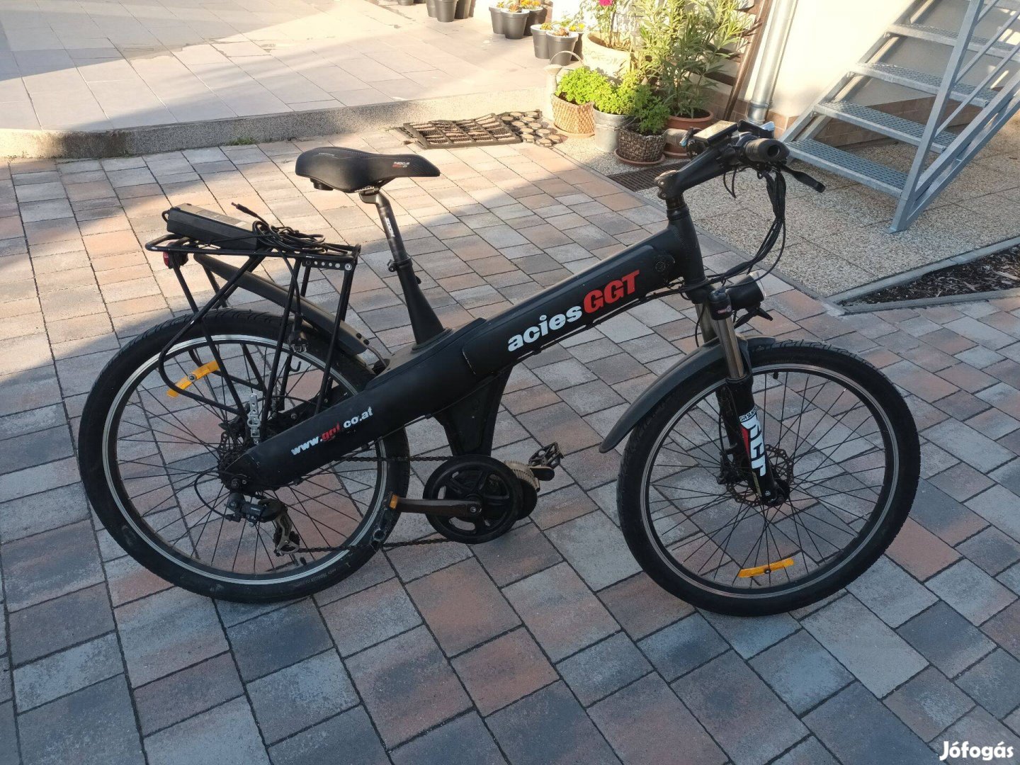 Elektromos középmotoros kerékpár eladó új akkukkal