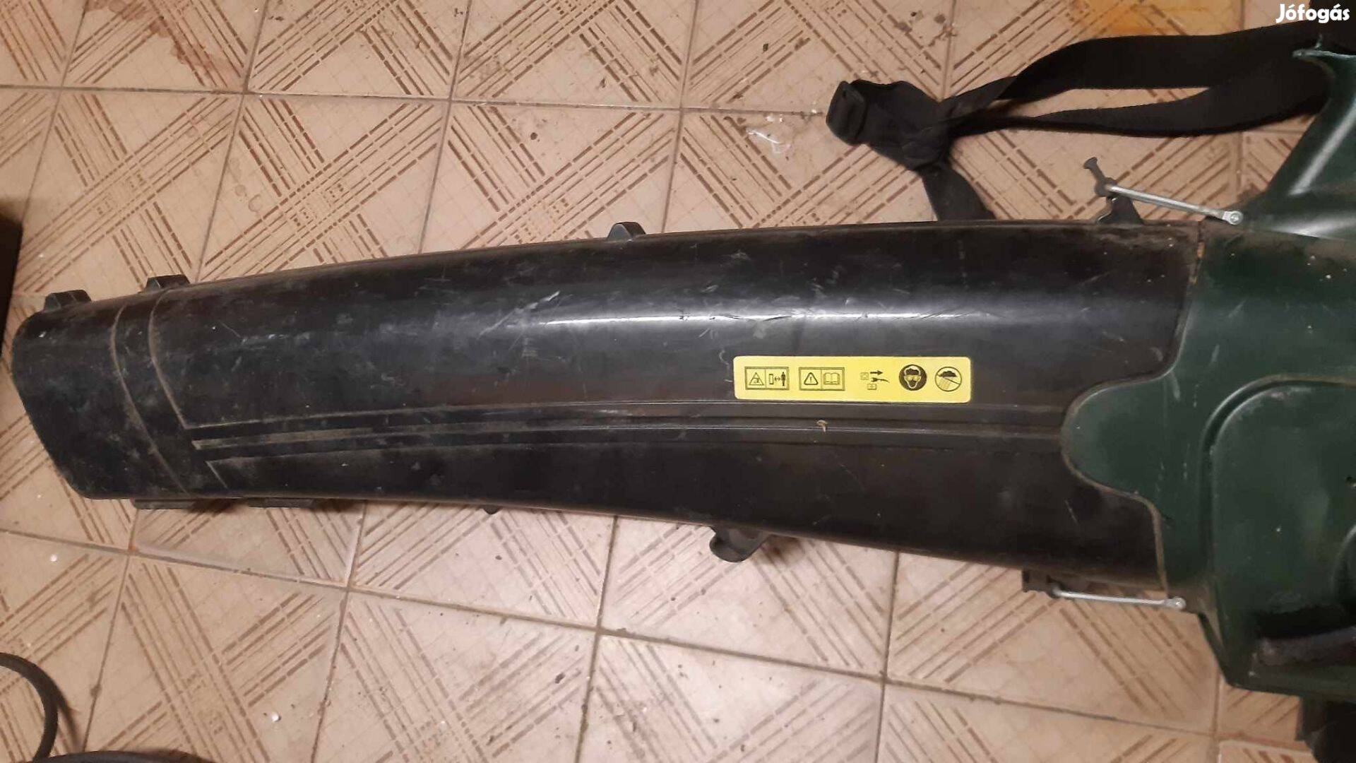 Elektromos lombfúvó