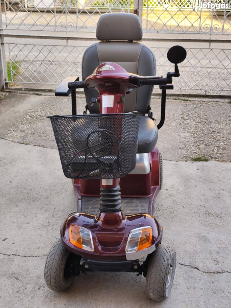 Elektromos moped / rokkantkocsi
