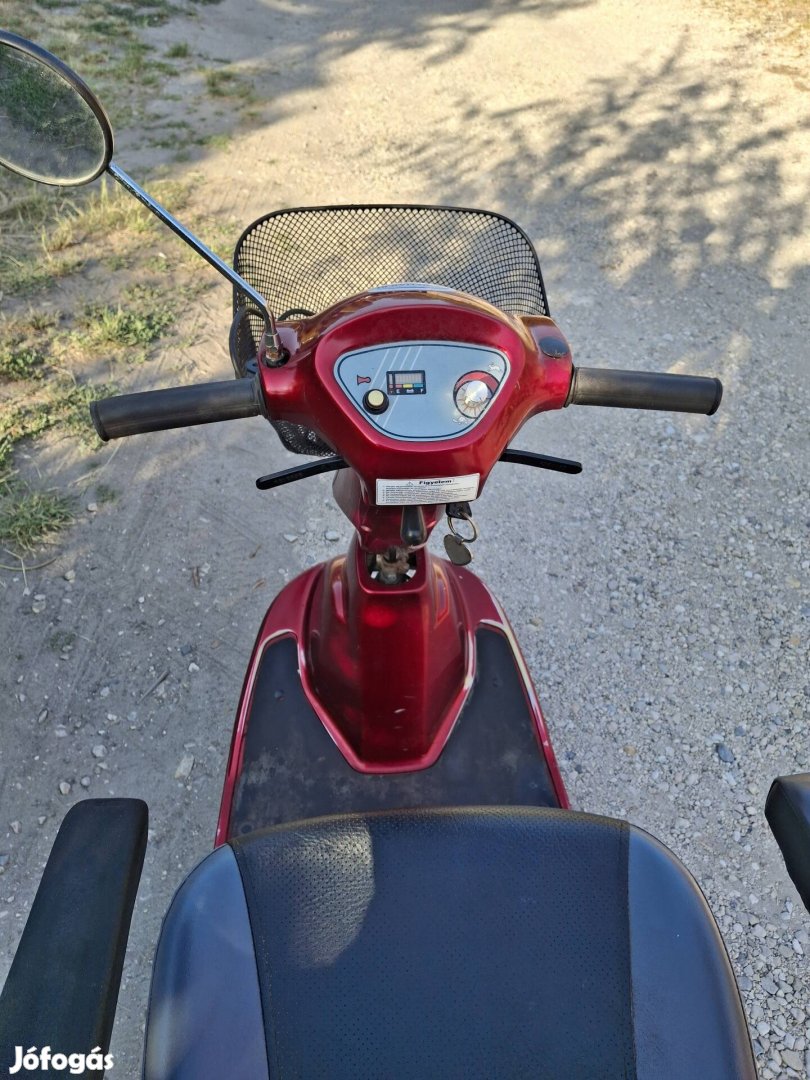 Elektromos moped eladó 
