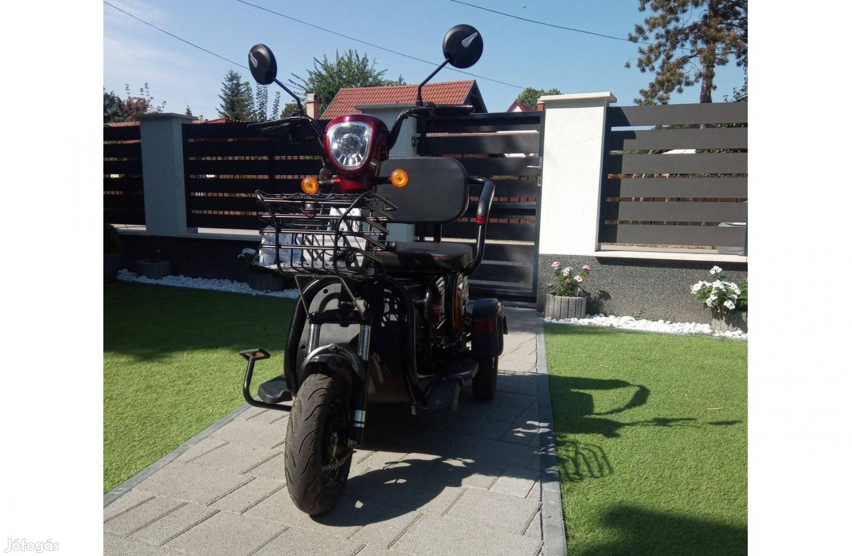 Elektromos moped robogó tricikli rokkantkocsi szállítás garancia