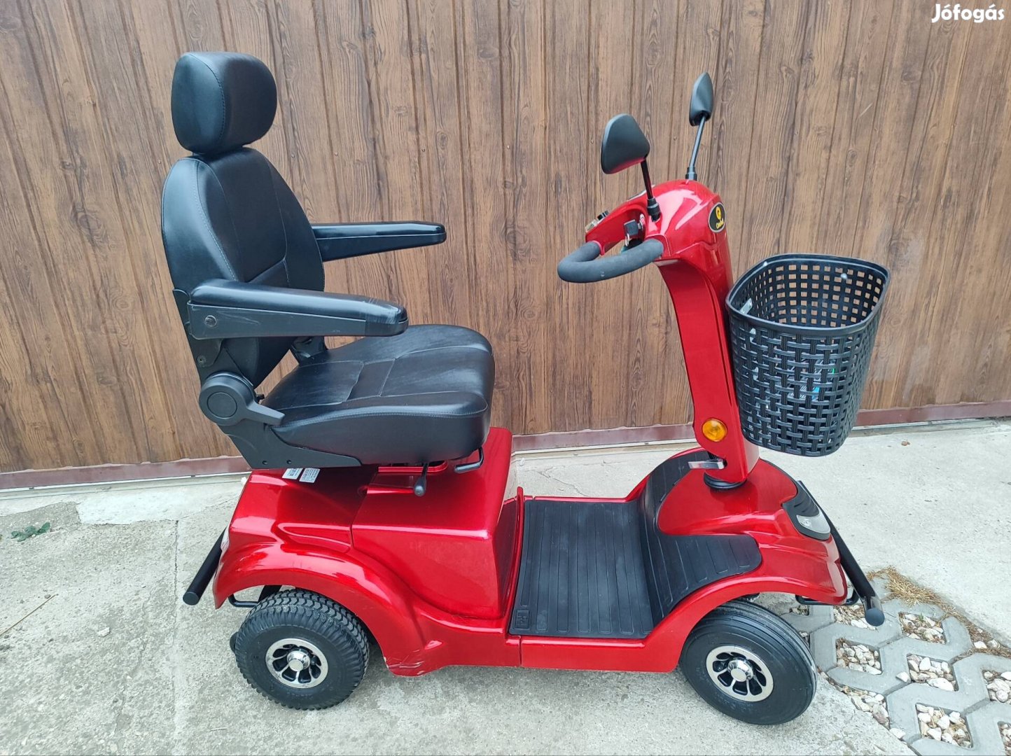 Elektromos moped rokkantkocsi 