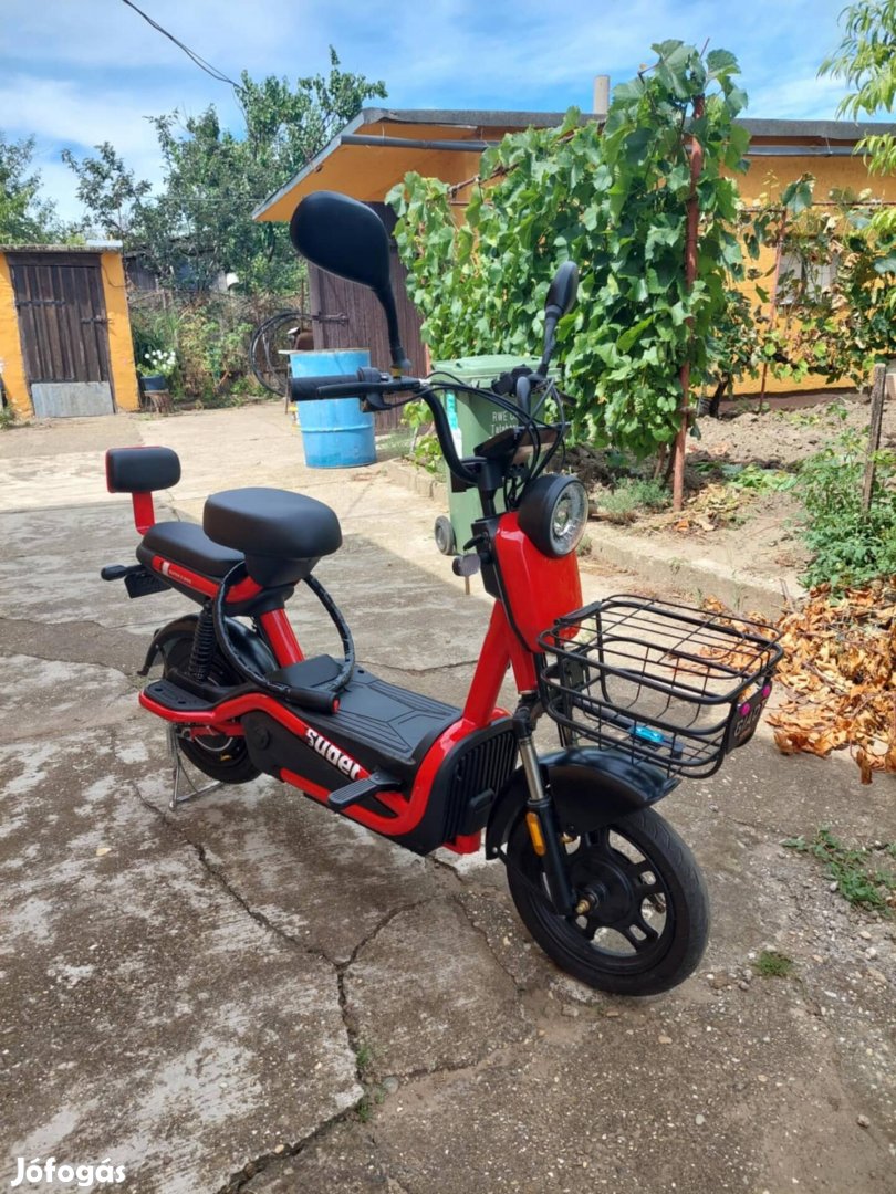 Elektromos robogó