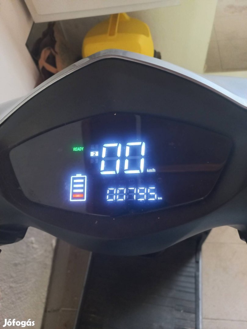 Elektromos robogó