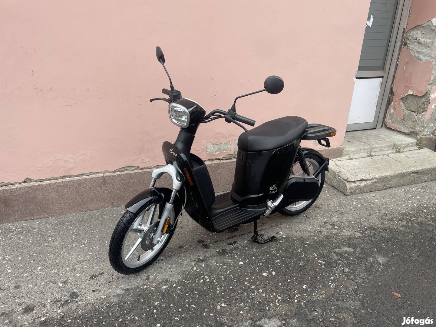 Elektromos robogó Askoll Es2