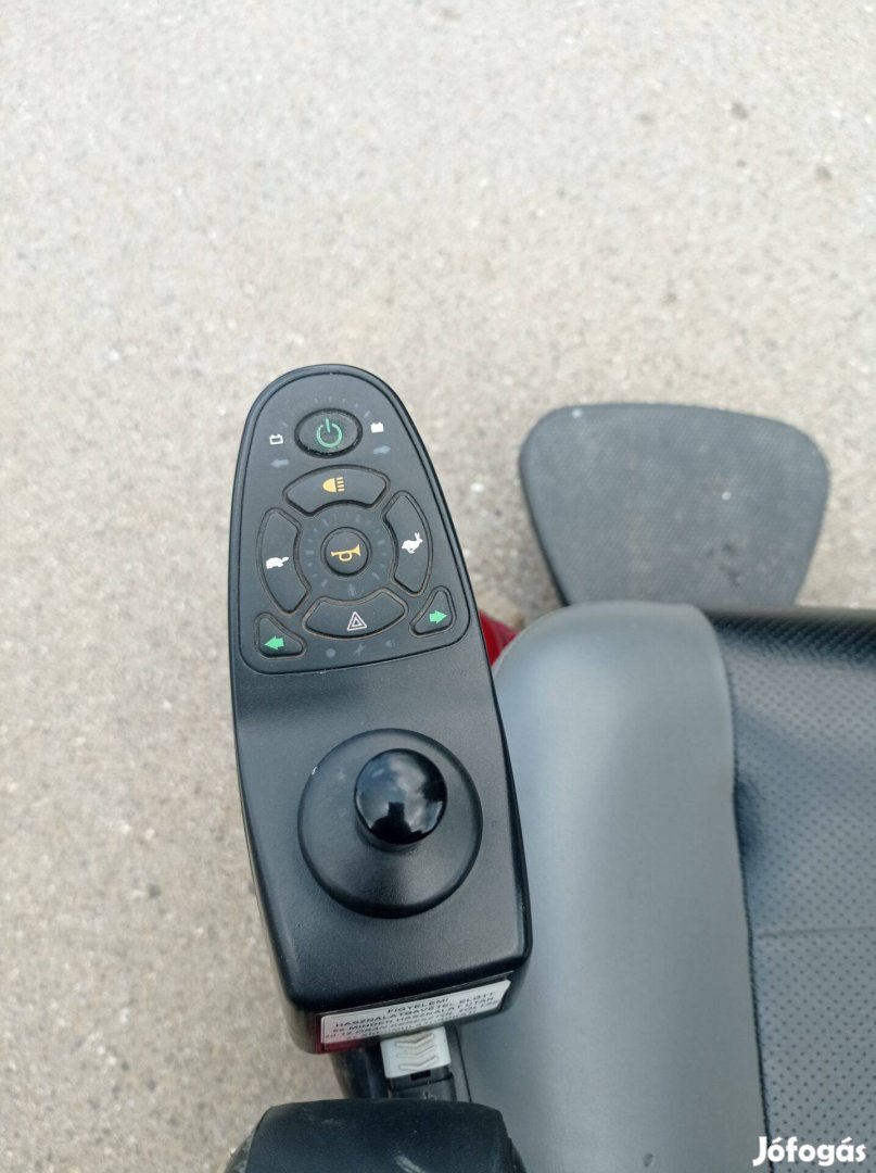Elektromos rokkant kocsi joystickos