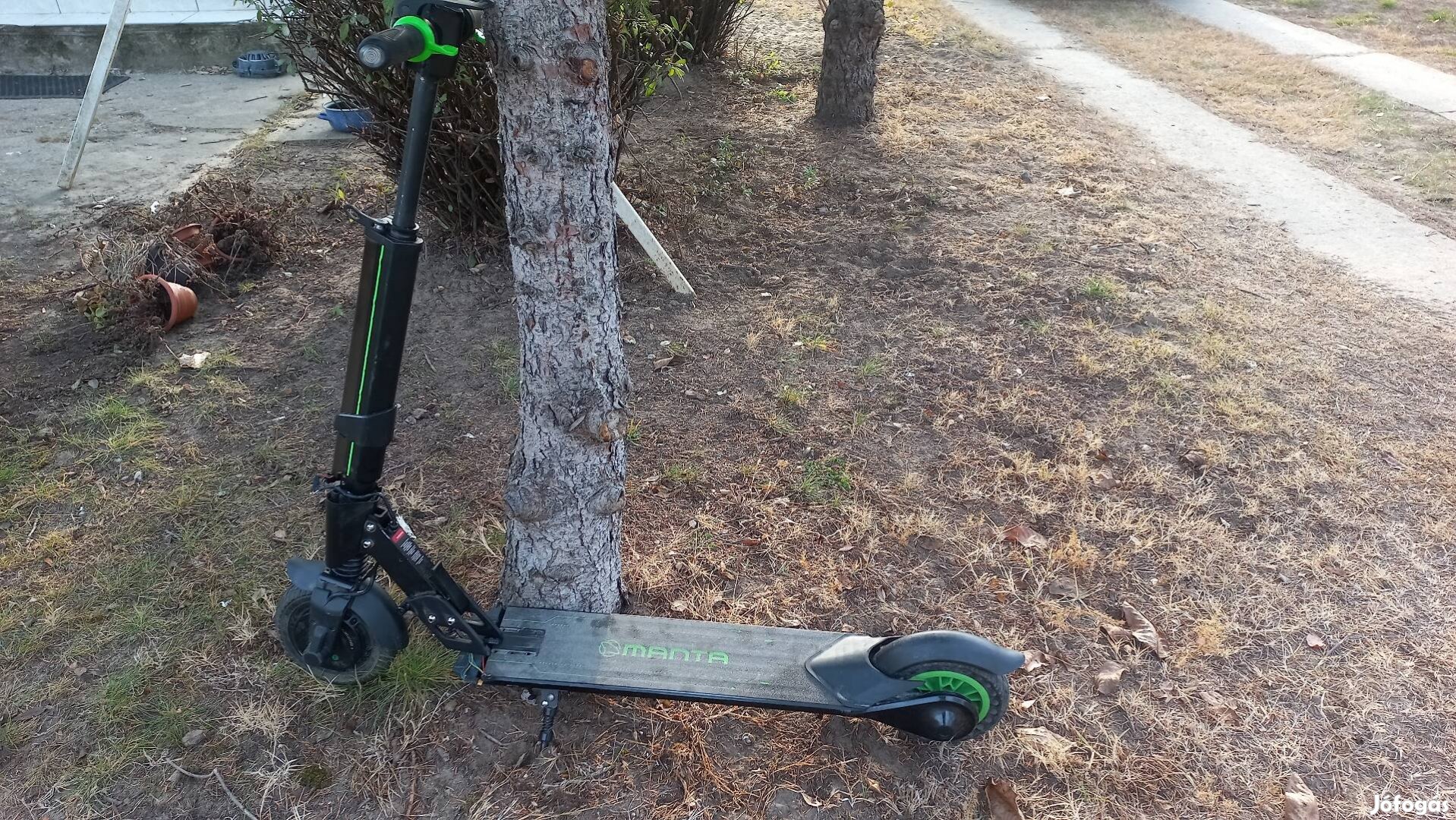 Elektromos roller,36V-os lítium akkumlátorral+töltővel.