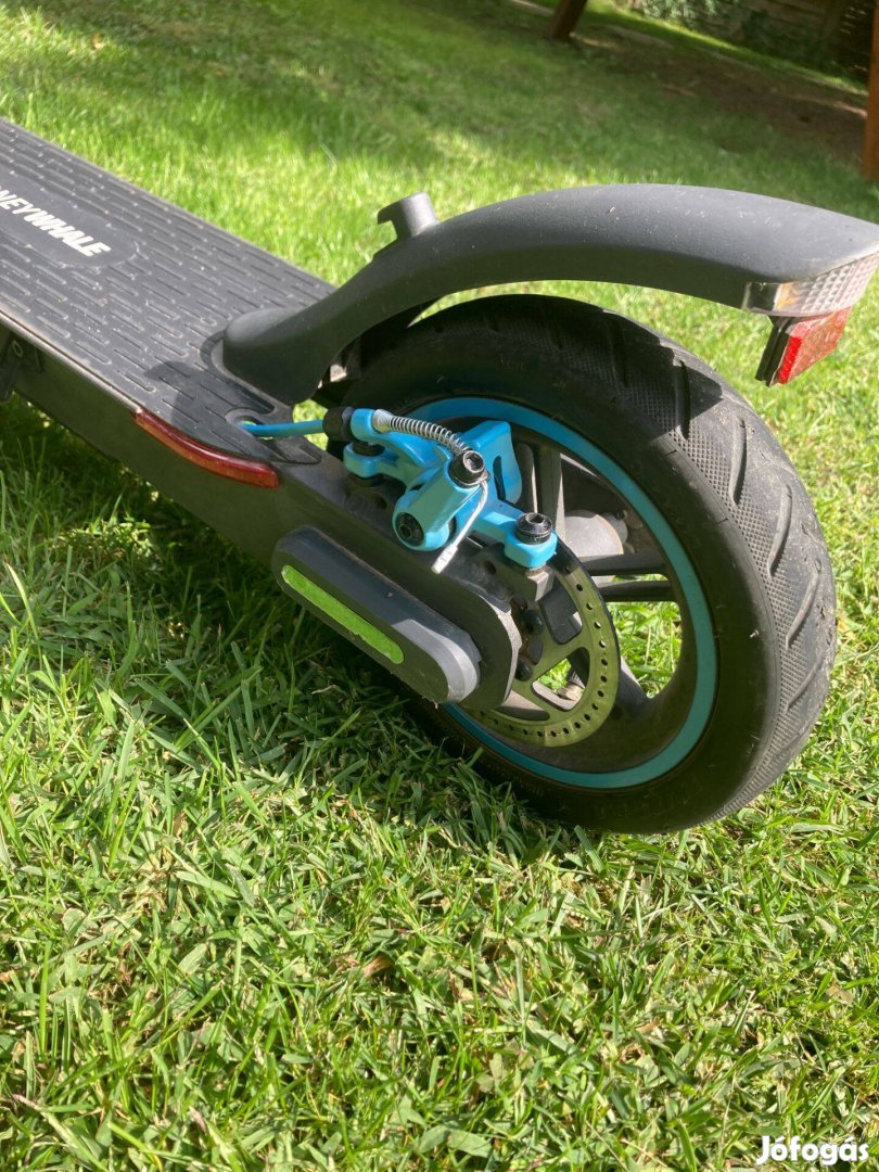 Elektromos roller Honey Whale M2Pro kitűnő állapotban!