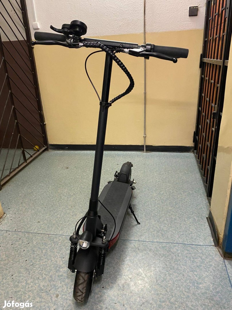Elektromos roller Joyor Y5S