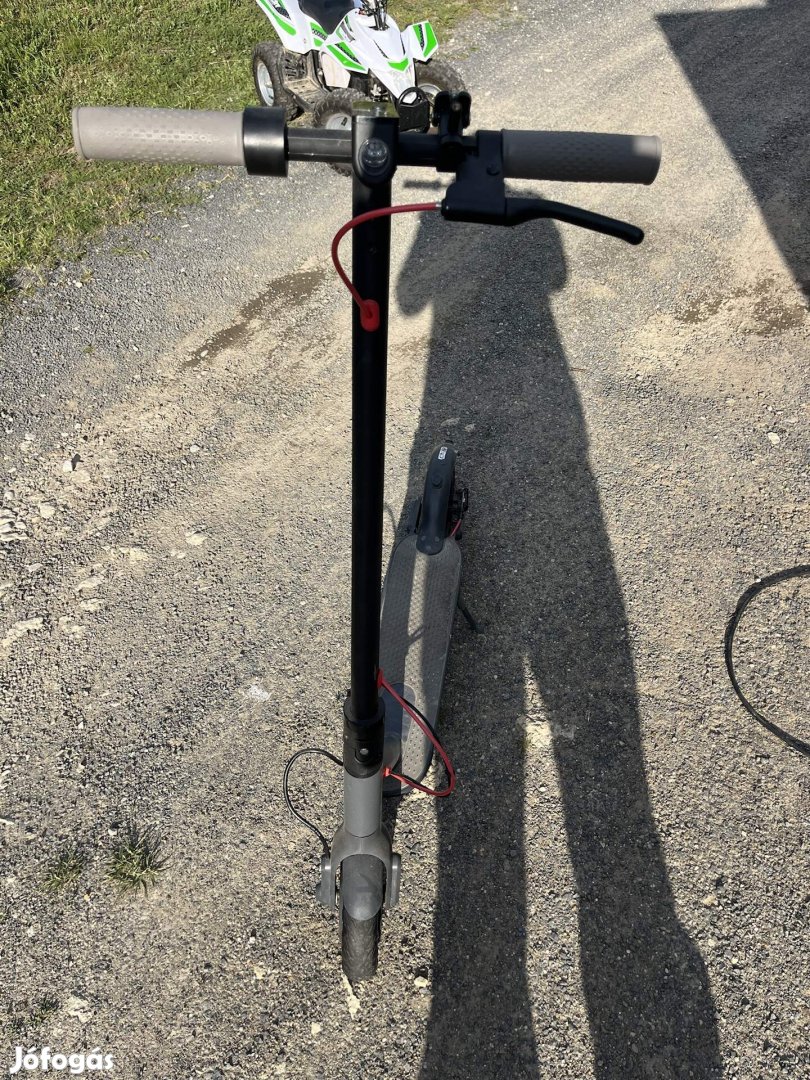 Elektromos roller 